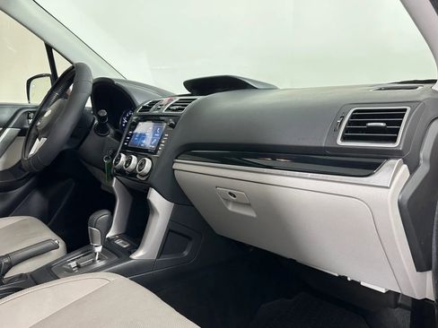 Used 2017 Subaru Forester 2.5i Limited w/ Popular Package #2 image 31