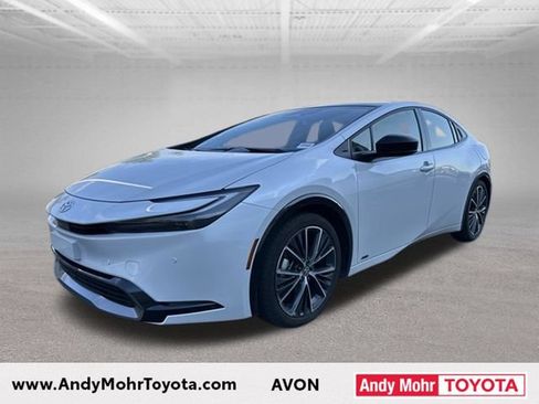 Used 2024 Toyota Prius XLE AWD/4WD image 4