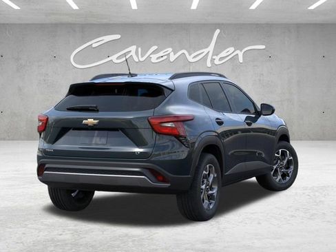 New 2026 Chevrolet Trax LT FWD image 4
