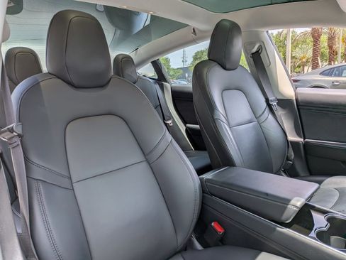 Used 2018 Tesla Model 3 Long Range RWD image 19