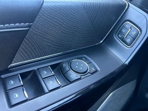 Used 2022 Ford F150 Lightning Platinum AWD/4WD image 32