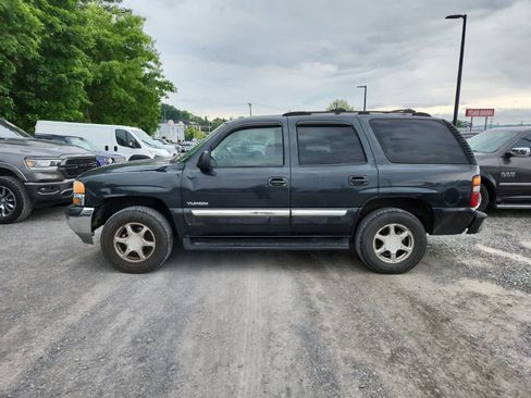 Used 2003 GMC Yukon SLT w/ 1SD Preferred Equipment Group AWD/4WD image 2