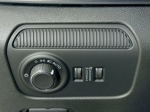New 2026 Jeep Grand Wagoneer Summit AWD/4WD image 10