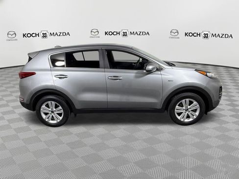 Used 2019 Kia Sportage LX AWD/4WD image 9