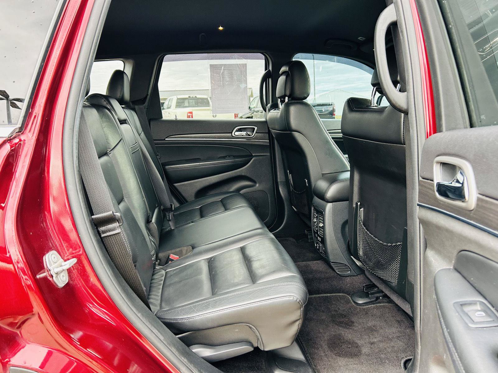 Used 2018 Jeep Grand Cherokee Limited AWD/4WD image 29