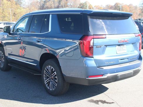 New 2026 GMC Yukon Elevation w/ LPO, Floor Liner Package image 5