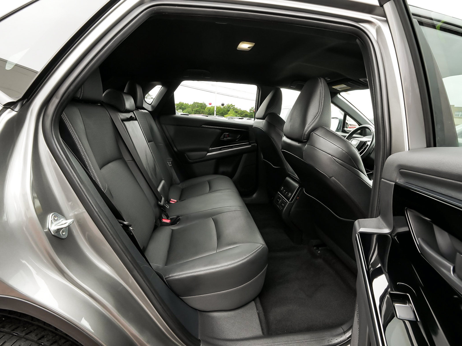 Used 2023 Subaru Solterra AWD image 39