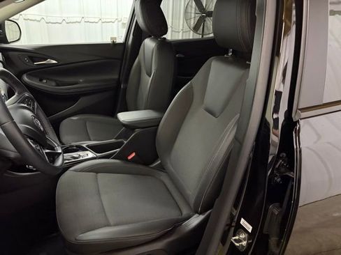 Used 2023 Buick Encore GX Select AWD/4WD image 36