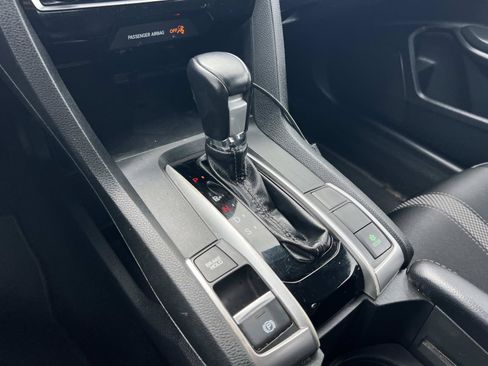 Used 2020 Honda Civic Sport image 15