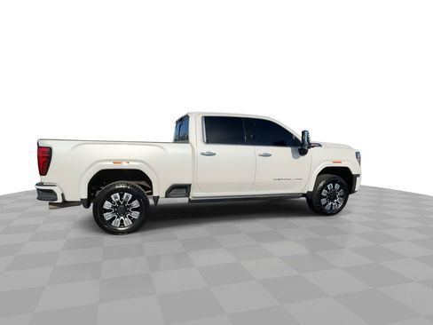 Certified 2025 GMC Sierra 2500 Denali w/ Max Trailering Package image 8