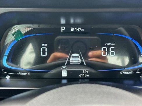 Certified 2025 Hyundai Elantra Sport w/ Cargo Package image 23