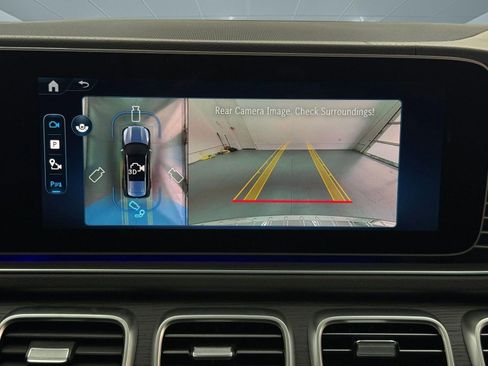 New 2026 Mercedes-Benz GLS 580 4MATIC image 31