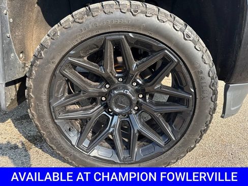 Used 2016 GMC Sierra 2500 Denali w/ Duramax Plus Package AWD/4WD image 9