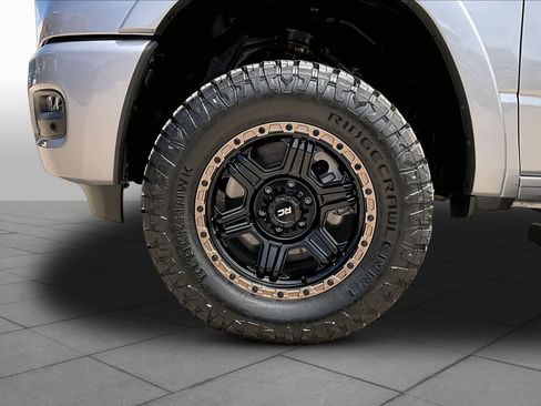 Used 2025 RAM 1500 Laramie w/ Sport Appearance Package AWD/4WD image 11