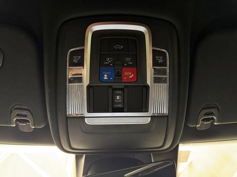 Used 2021 RAM 1500 Limited AWD/4WD image 15