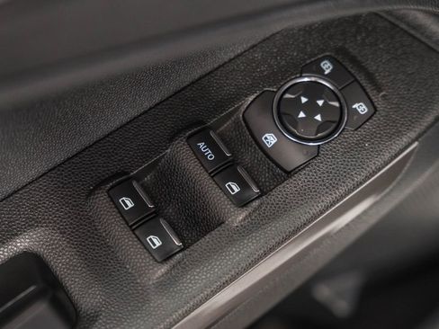 Used 2022 Ford EcoSport SE image 39