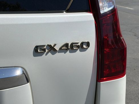 Used 2019 Lexus GX 460 Luxury AWD/4WD image 37
