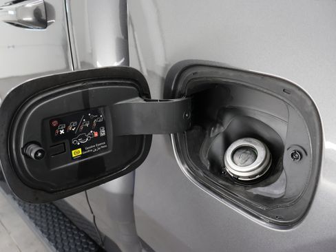 Used 2020 RAM 1500 Big Horn image 29