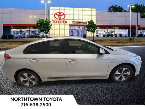 Used 2019 Hyundai Ioniq Electric image 3