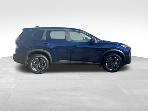 Used 2026 Nissan Rogue SV w/ Cold Weather Package image 9