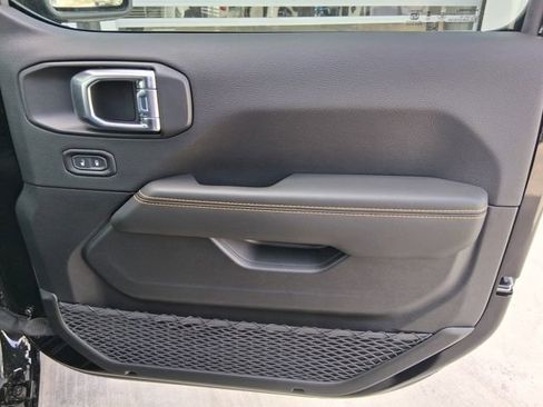 New 2026 Jeep Gladiator Sport image 24