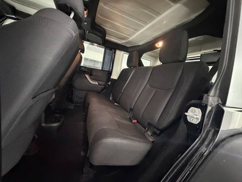 Used 2015 Jeep Wrangler Unlimited Sport AWD/4WD image 25