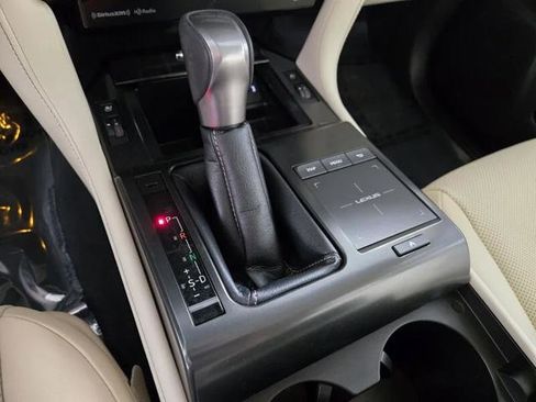 Certified 2023 Lexus GX 460 Premium w/ Premium Package AWD/4WD image 38