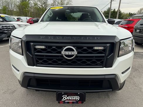 Used 2024 Nissan Frontier S w/ Technology Package AWD/4WD image 2