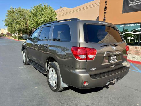 Used 2008 Toyota Sequoia SR5 RWD image 10