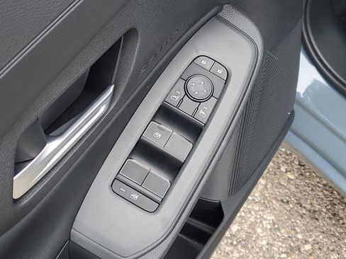 New 2026 Nissan Sentra SV image 9