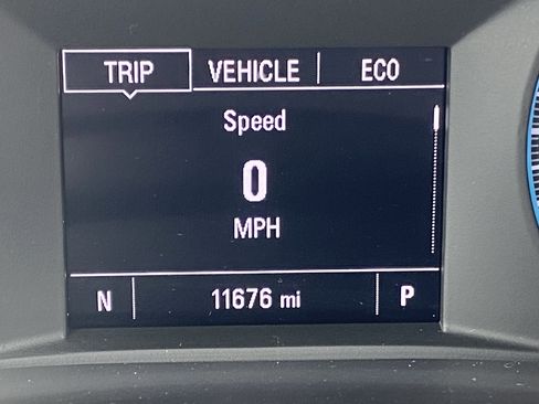 Used 2021 Chevrolet Traverse LT image 22