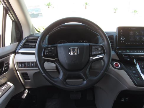 Used 2025 Honda Odyssey EX-L image 26