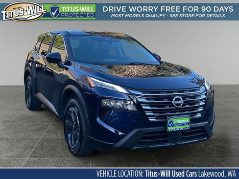 Used 2025 Nissan Rogue SV image 1