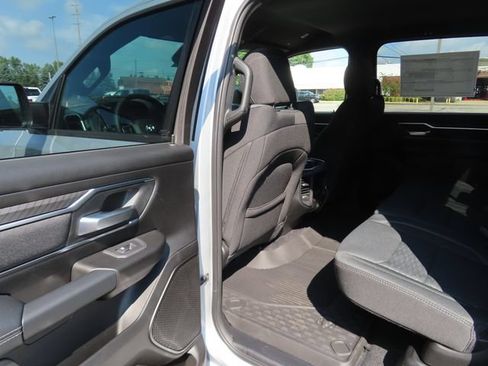 New 2026 RAM 1500 4x4 Crew Cab image 20