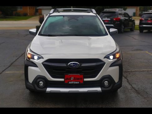 Used 2023 Subaru Outback Touring XT AWD/4WD image 2