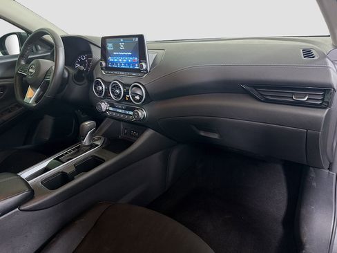 Used 2025 Nissan Sentra SV w/ All-Weather Package FWD image 30