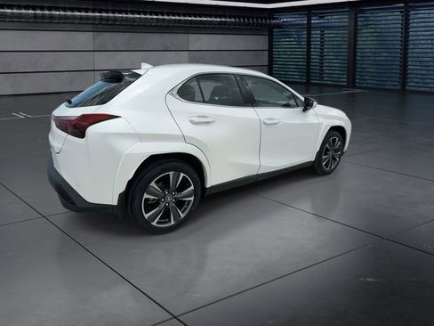 Used 2024 Lexus UX 250h FWD w/ Premium Package image 8