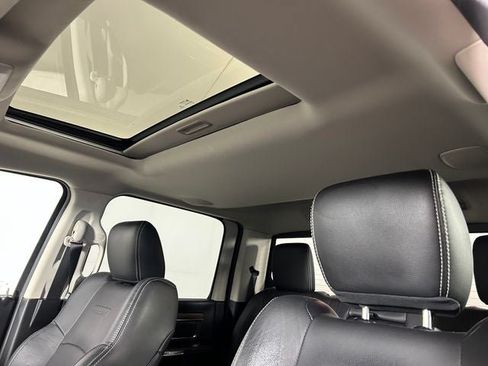 Used 2017 RAM 1500 Laramie w/ Convenience Group AWD/4WD image 13