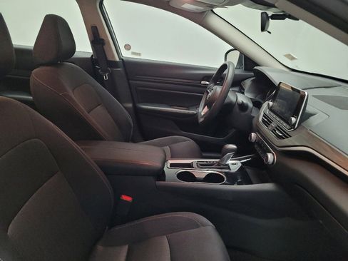 Used 2024 Nissan Altima 2.5 SV image 21