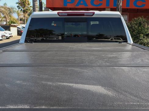 Used 2021 Chevrolet Silverado 1500 LT w/ Convenience Package II AWD/4WD image 8