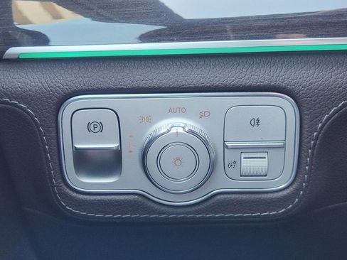 Used 2021 Mercedes-Benz GLS 450 4MATIC image 21