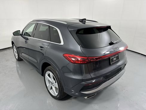 Used 2025 Audi Q5 Premium Plus w/ Premium Plus image 5