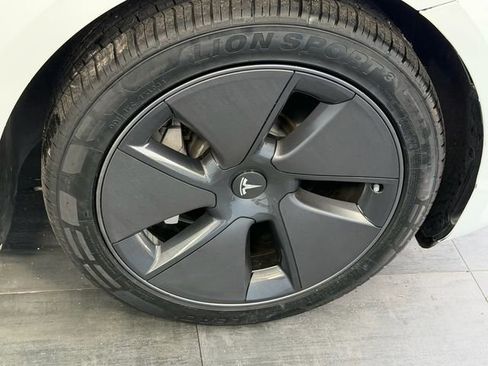 Used 2023 Tesla Model 3 Standard Range RWD image 15