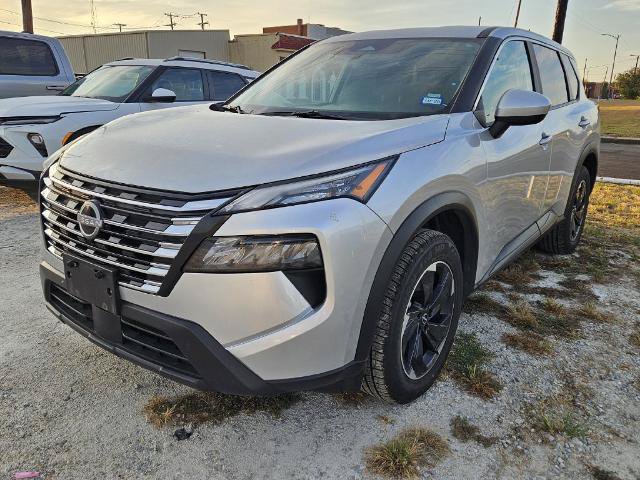 Used 2025 Nissan Rogue SV FWD image 3