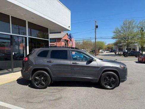 Certified 2023 Jeep Cherokee Altitude Lux AWD/4WD image 19