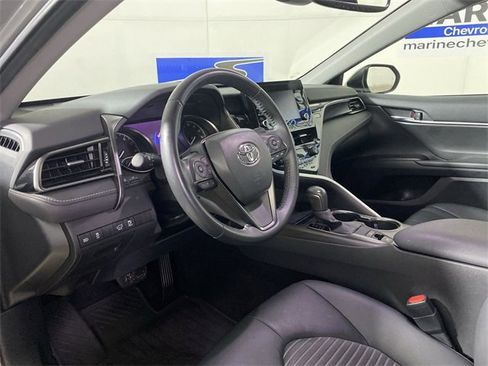 Used 2021 Toyota Camry SE w/ Convenience Package image 15