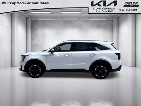 Used 2024 Kia Sorento S FWD image 12