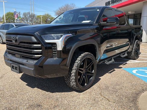 Used 2022 Toyota Tundra SR5 image 7