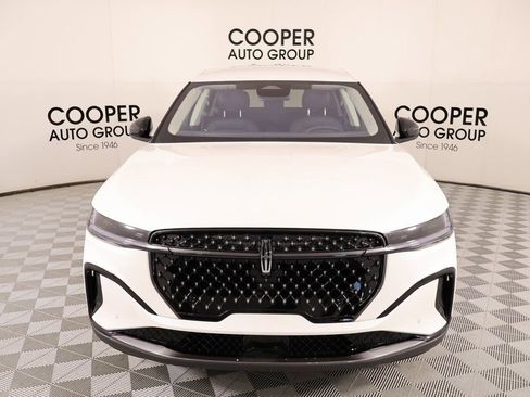 New 2026 Lincoln Nautilus Premier w/ Jet Appearance Package AWD/4WD image 9