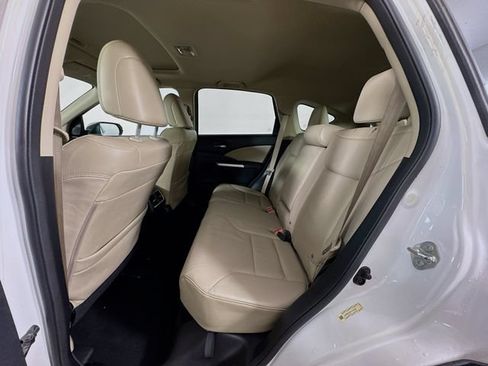 Used 2015 Honda CR-V Touring image 41
